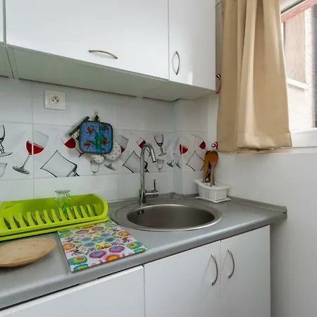 Mirabelle Plum Studio דירה